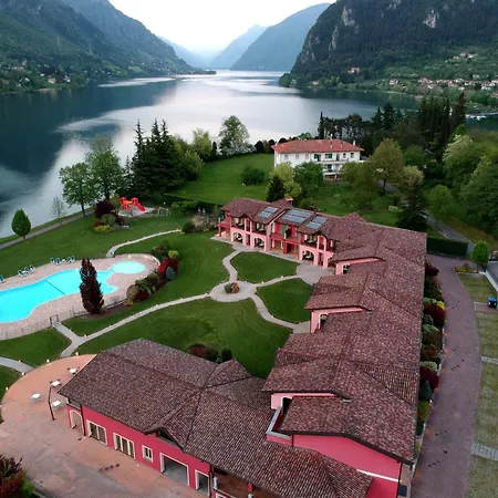 Apartmán Spacious In Idro With Shared Pool *