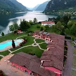 Lägenhet Spacious In Idro With Shared Pool *