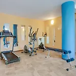 Spacious In Idro With Shared Pool Crone