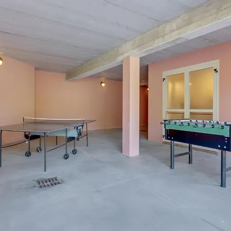דירה Spacious In Idro With Shared Pool Crone