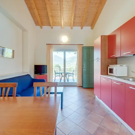Spacious In Idro With Shared Pool