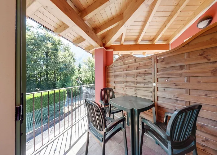 Apartment Spacious In Idro With Shared Pool