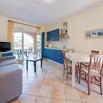 Spacious In Idro With Shared Pool *