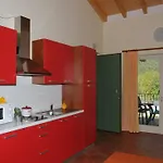 Spacious In Idro With Shared Pool Lejlighed