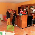 Spacious In Idro With Shared Pool Lejlighed Crone