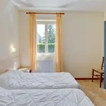 Spacious In Idro With Shared Pool * Crone
