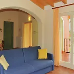 Spacious In Idro With Shared Pool Crone