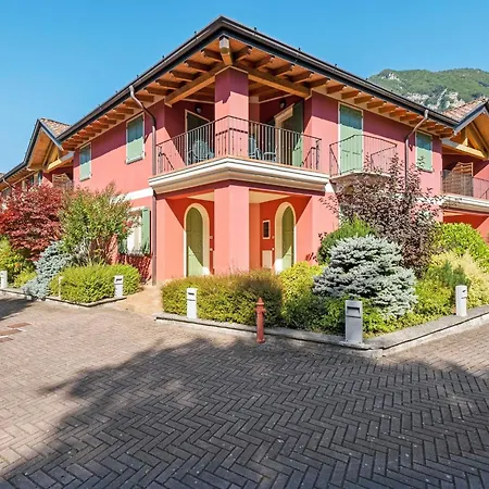 Appartamento Spacious In Idro With Shared Pool Crone