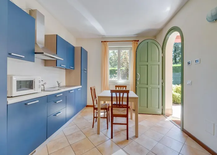 Spacious In Idro With Shared Pool Apartament *